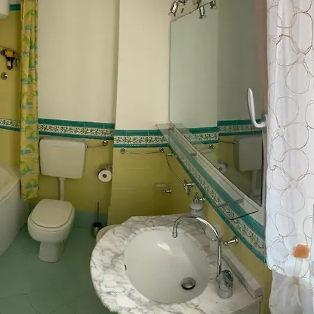 Apartment Attico Mansardato Affacciato Sul Cuore Di Brescia