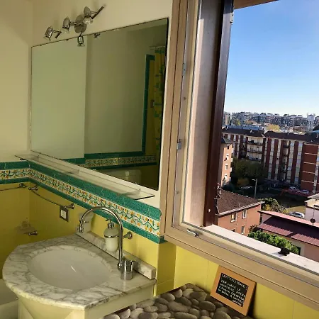 Attico Mansardato Affacciato Sul Cuore Di Apartment