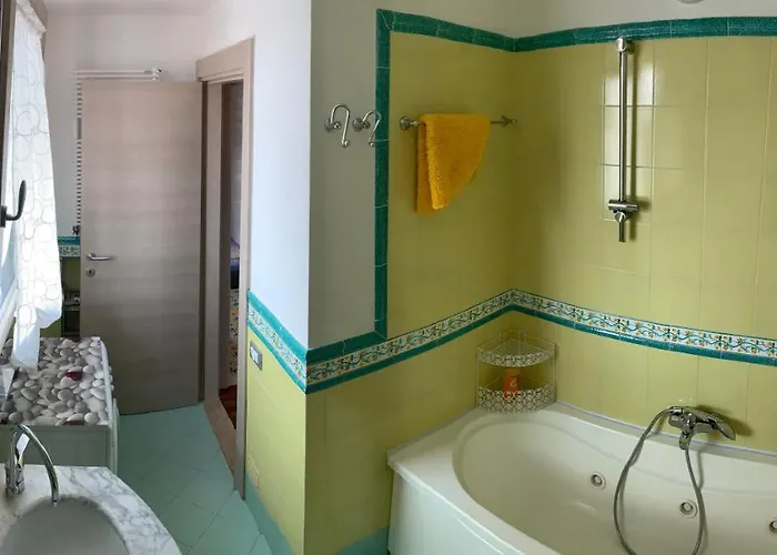 Attico Mansardato Affacciato Sul Cuore Di