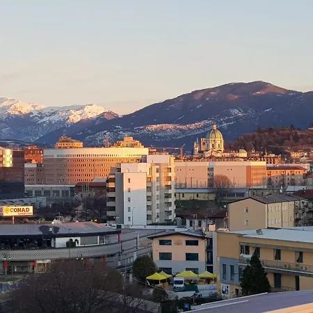 Attico Mansardato Affacciato Sul Cuore Di *