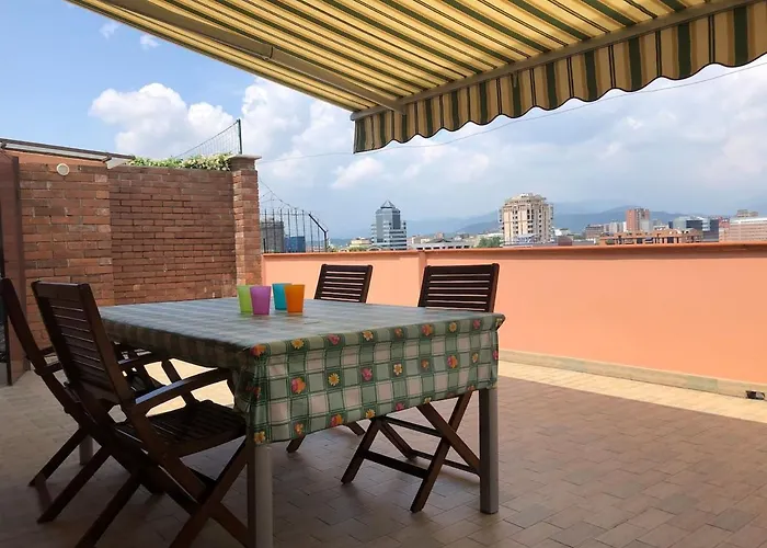 Attico Mansardato Affacciato Sul Cuore Di